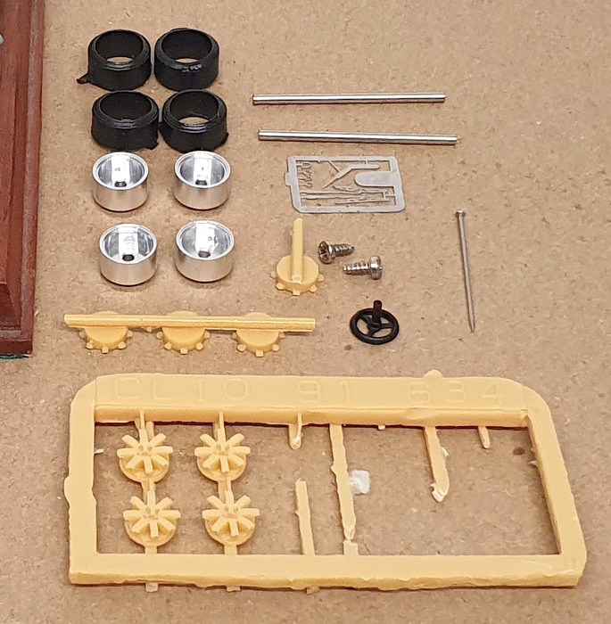 Provence Moulage 1/43 Scale Semi Built Kit K860 Renault Clio #10 M. Carlo 1994