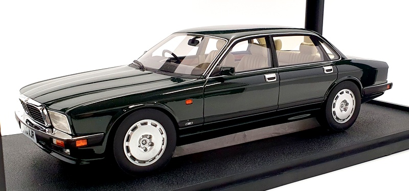 Cult Models 1/18 Scale CML007-2 - Jaguar XJR XJ40 Brooklands Green - Limited 100