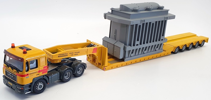 Corgi 1/50 Scale Model Truck CC12003 - MAN 6 x 4 Loader With Generator