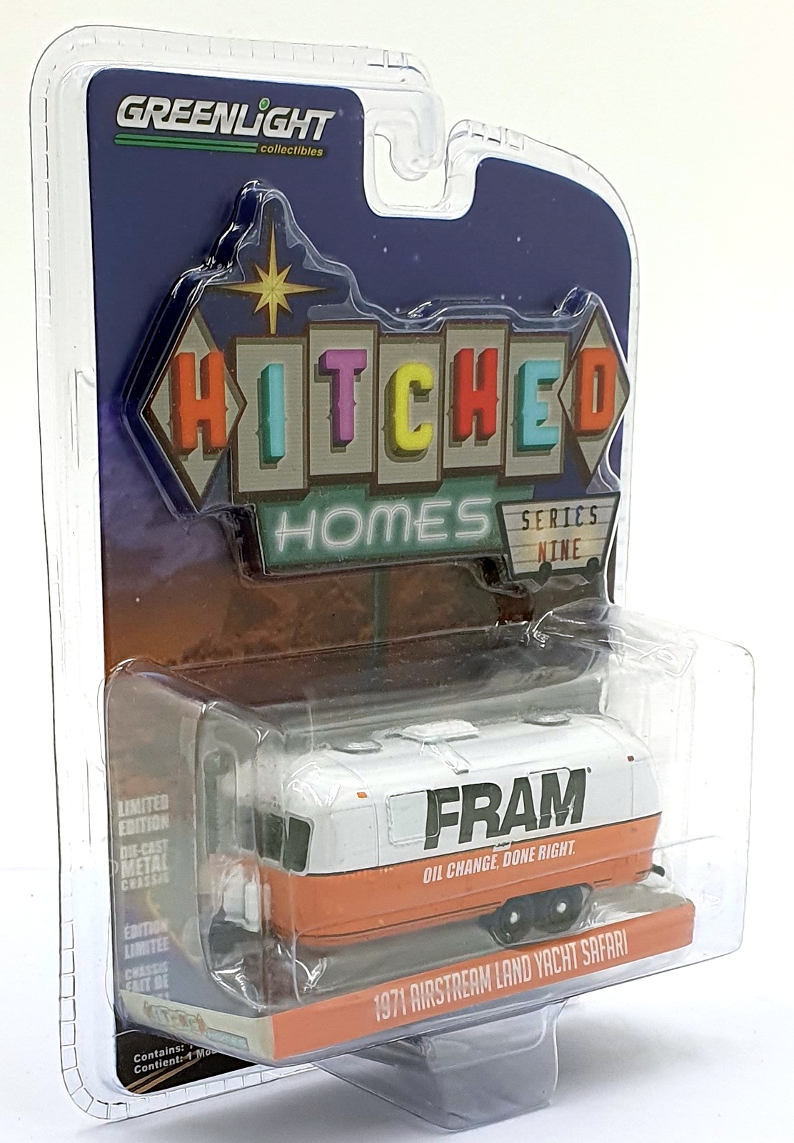 Greenlight 1/64 Scale 34090-B - 1971 Airstream Land Yacht Safari - FRAM Greenlight 1/64 Scale 34090-B - 1971 Airstream Land Yacht Safari - FRAM