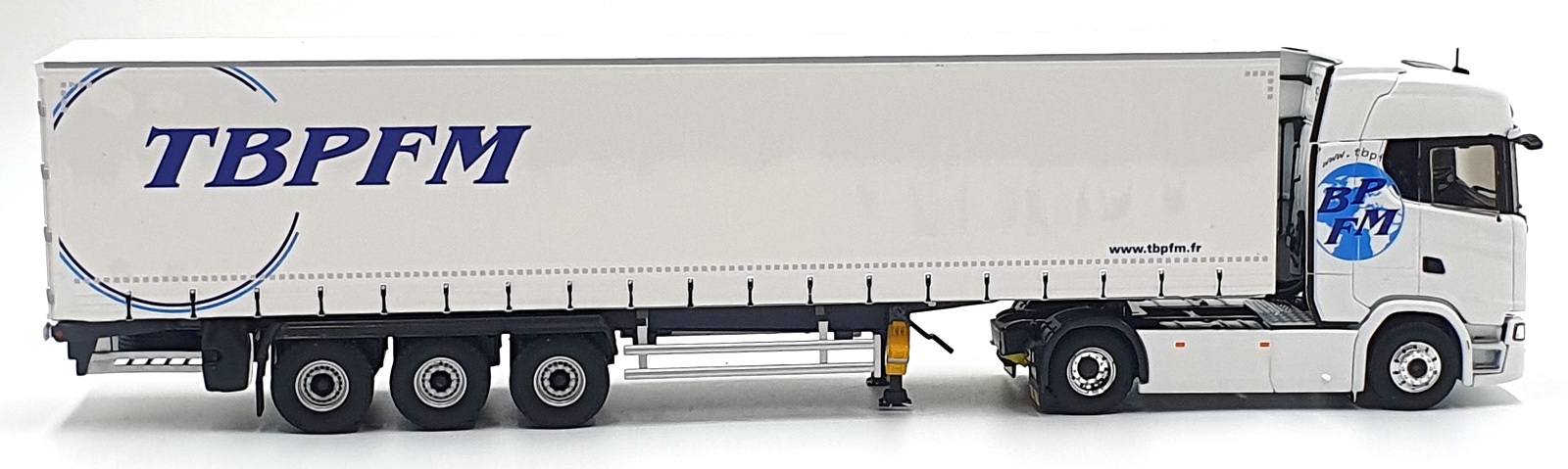 Eligor 1/43 Scale 116448 - Scania S450 Remorque Tautliner - TBPFM Eligor 1/43 Scale 116448 - Scania S450 Remorque Tautliner - TBPFM