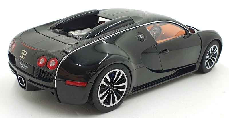 Autoart 1/18 Scale Diecast 70961 - Bugatti EB Veyron 16.4 Sang Noir - Black