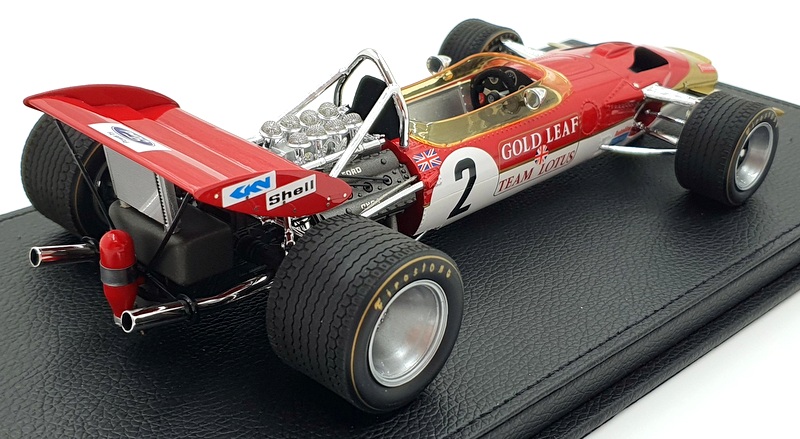GP Replicas Lotus F1 49C #2 1970 John Miles – 1:18 Avec Présentoir Rouge