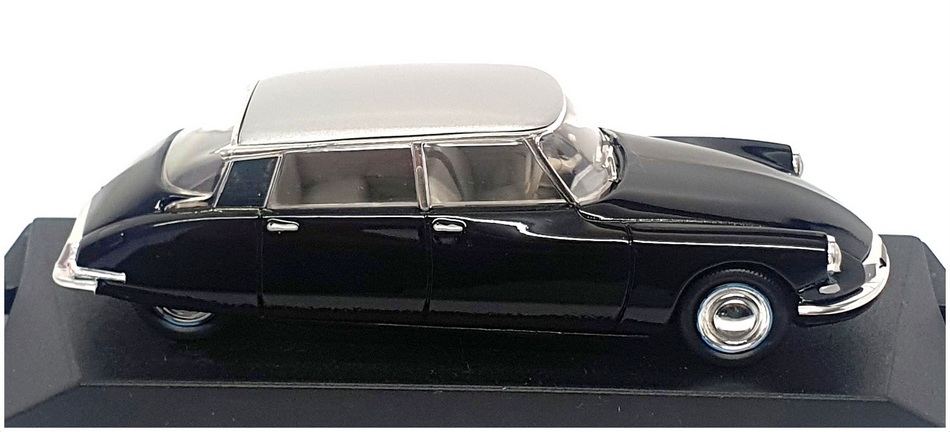 Vitesse 1/43 Scale 691 - 1957-58 Citroen DS19 Red - Black/Silver