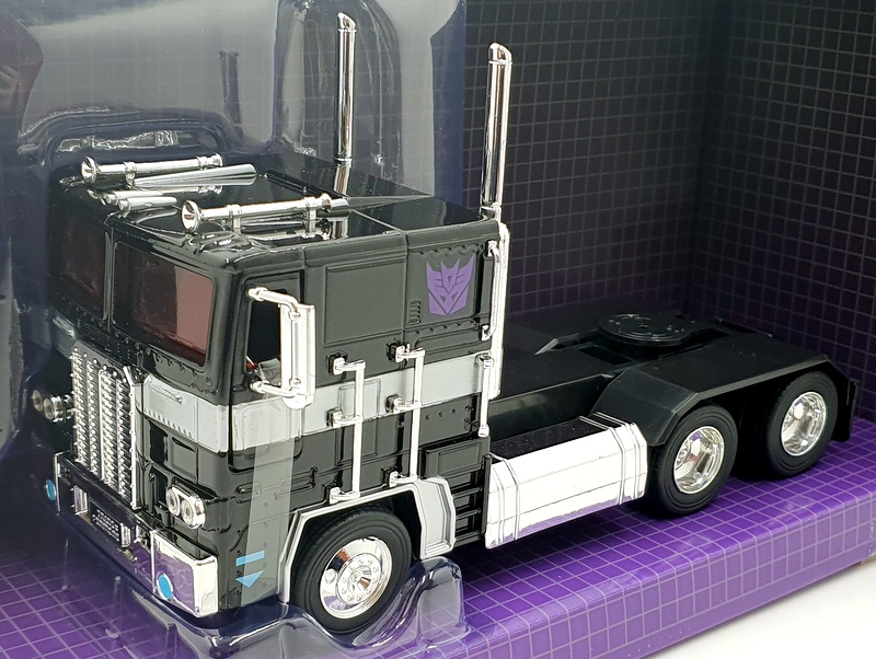とと Jada 1/24 Scale Diecast 33490 - Transformers Decepticon Nemesis
