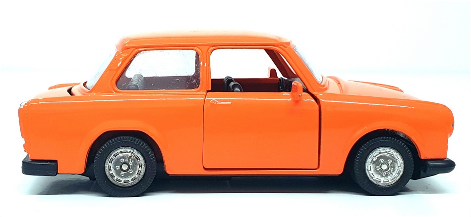 Welly Appx 11cm Long Pull Back & Go 8677W - Trabant - Orange