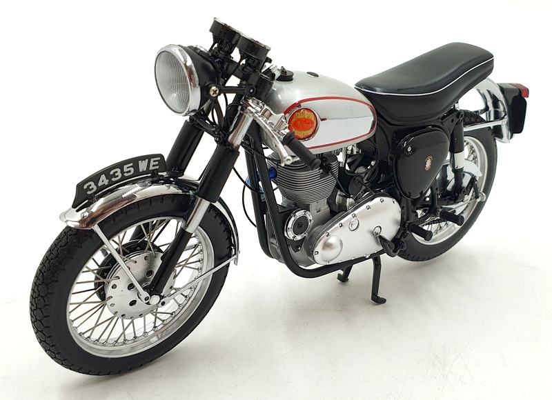 Minichamps 1/12 Scale 122 130001 BSA Motorcycle Goldstar
