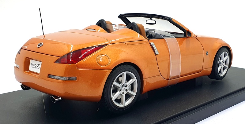 Autoart 1/18 Scale Diecast 77372 - Nissan 350 Z Roadster