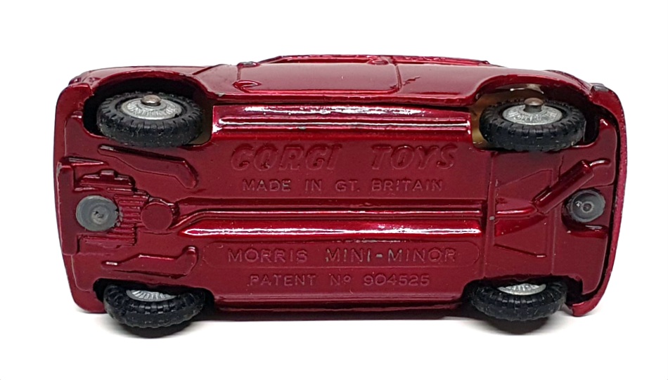 Corgi Toys 7.5cm Long Original Diecast 226 - Morris Mini