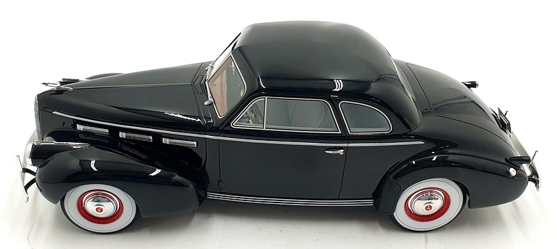 BOS Models 1/18 Scale BOS314 LaSalle Series 50 Coupe - Schwartz BOS Models 1/18 Scale BOS314 LaSalle Series 50 Coupe - Schwartz