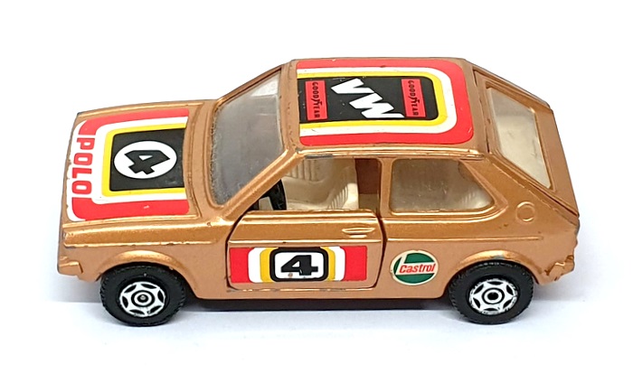 Corgi Appx 10cm Long Diecast 15425K - VW Volkswagen Polo Race Car #4 - Gold Corgi Appx 10cm Long Diecast 15425K - VW Volkswagen Polo Race Car #4 - Gold