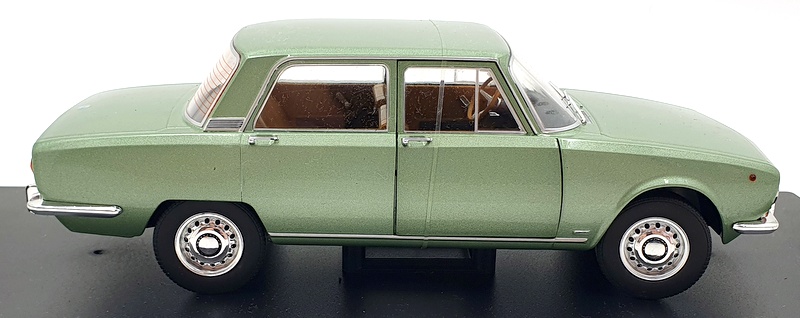 Mitica 1/18 Scale 200002-D - Alfa Romeo 1750 Berlina 1969 2 Series Met Green