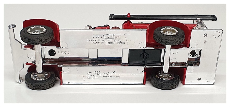 Ertl 1/30 Scale 3776 - 1926 Seagrave Fire Engine Bank - Community