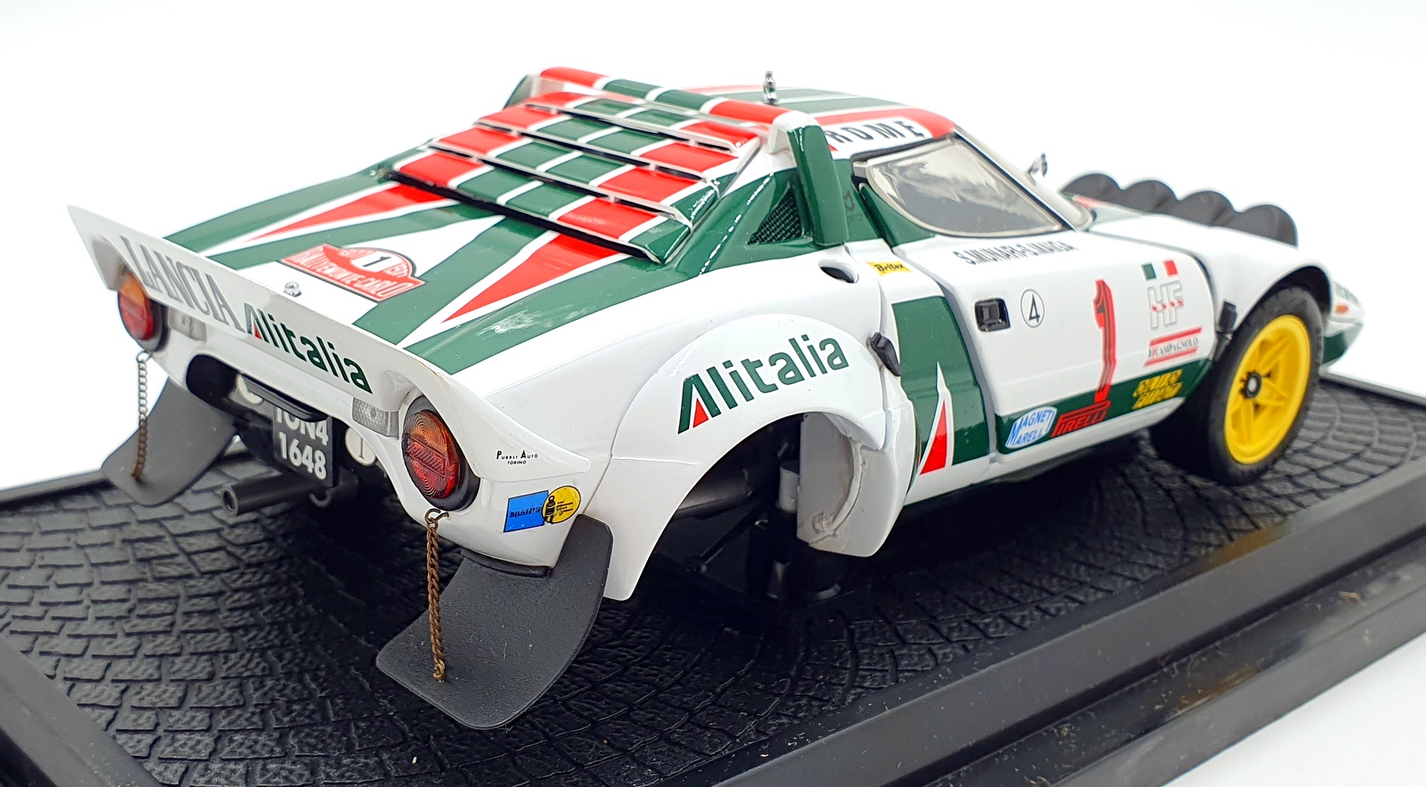 Kyosho 1/18 Scale 08132A - Lancia Stratos HF Rally 1977 Monte