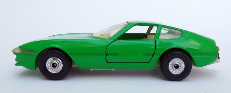 Corgi 12cm Long Vintage Diecast CG15 - Ferrari Daytona - Green