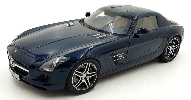 Premium ClassiXXs 1/12 Scale 24124B - Mercedes Benz SLS AMG - Blue