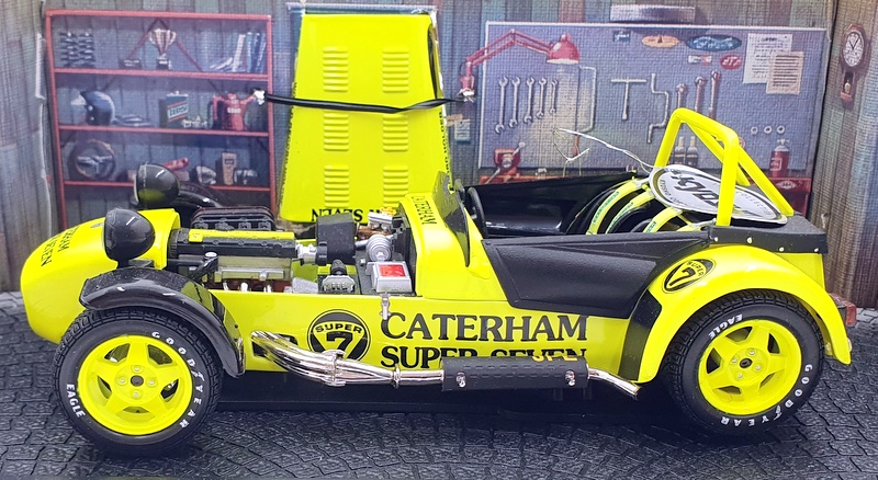 Kyosho 1/18 Scale Diecast 7022Y - Caterham Super Seven JPE - Yellow