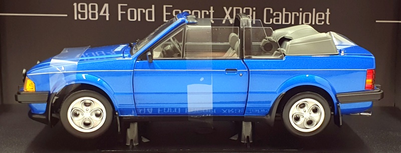 Sun Star 1/18 Scale 4988R - 1984 Ford Escort XR3i Cabriolet - Azure Blue
