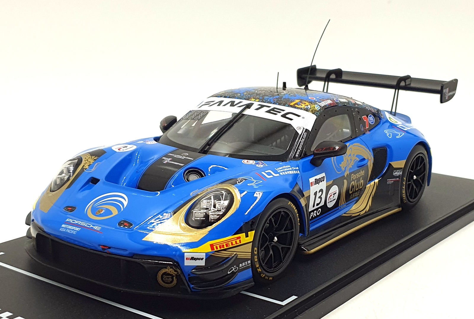 IXO 1/18 Scale LEGT1824003BAT - Porsche 911 (992) gt3 #13 12Hr Bathurst 2024