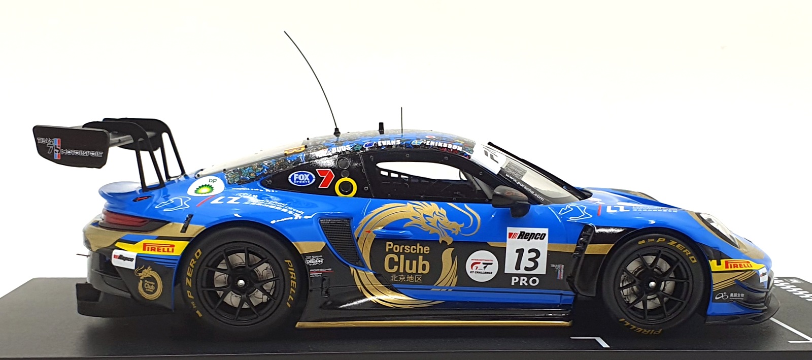 IXO 1/18 Scale LEGT1824003BAT - Porsche 911 (992) gt3 #13 12Hr Bathurst 2024