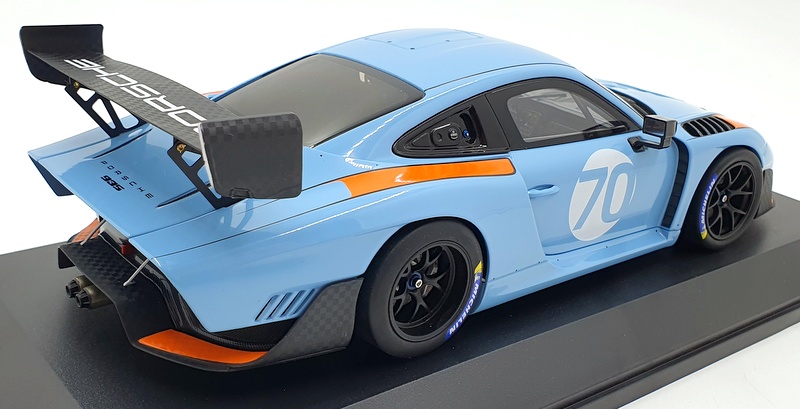 Minichamps 1/18 Scale 155 067570 Porsche 935/19 2019 Groep Zuid - Blue/Orange