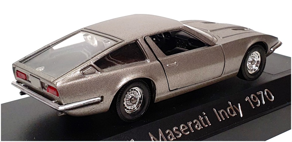 Solido 1/43 Scale Diecast 1801 - 1970 Maserati Indy - Met Grey