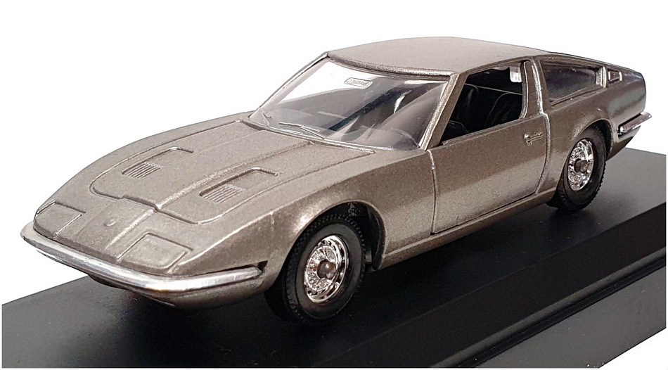 Solido 1/43 Scale Diecast 1801 - 1970 Maserati Indy - Met Grey