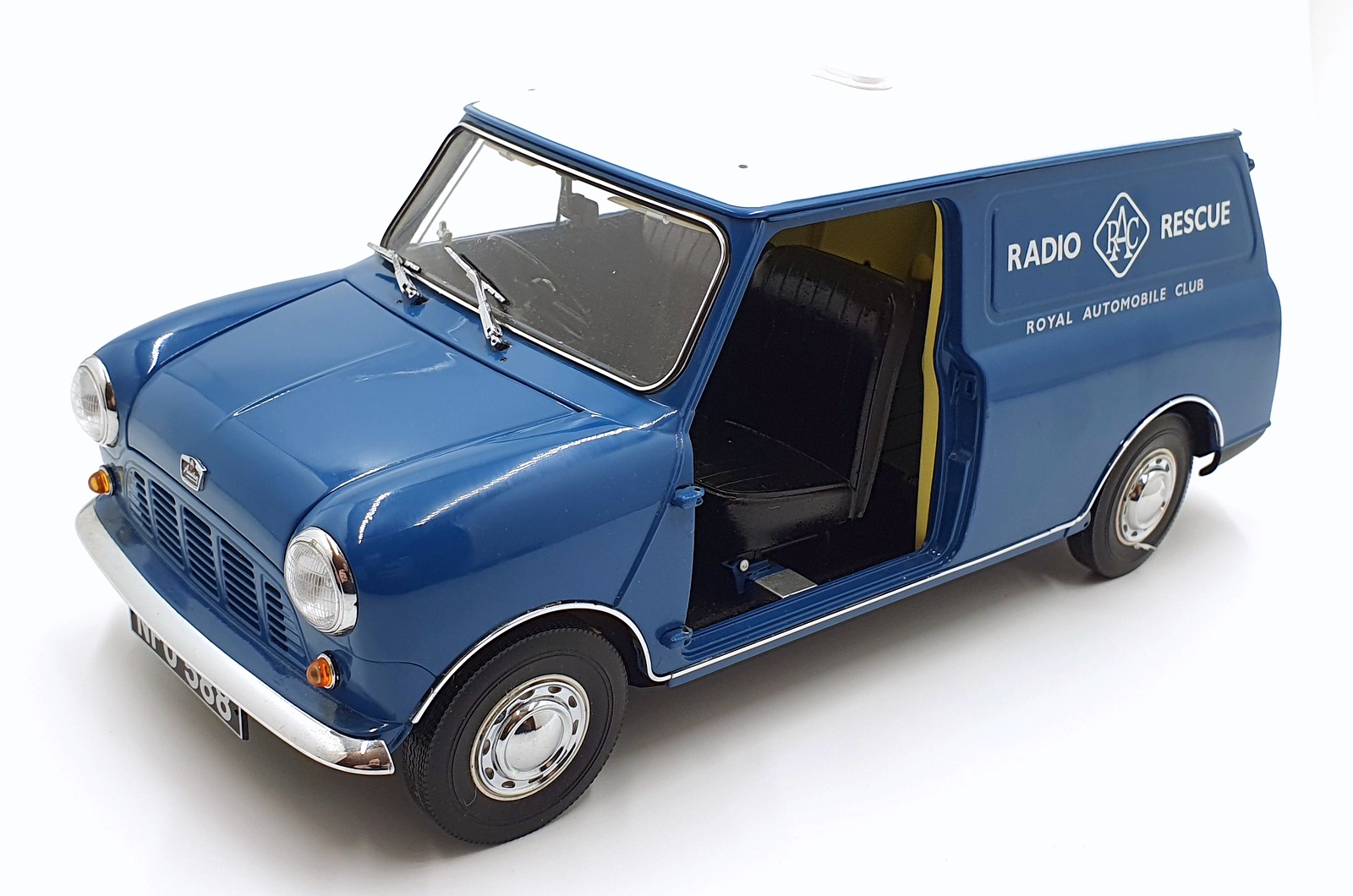 Sun Star 1/12 Scale Diecast 5317 - 1960 RAC Austin Minivan - Blue