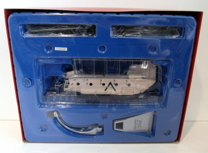 Corgi 1/72 AA34204 Boeing Vertol Chinook HC.1 RAF Gulf war 1991