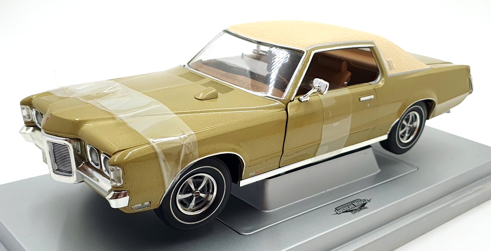 Ertl 1/18 Scale Diecast 33684 - 1969 Pontiac Grand Prix SJ 428