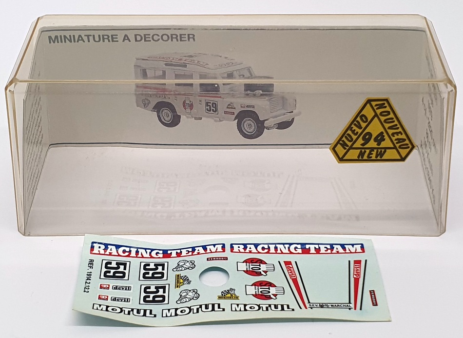 Solido 1/43 Scale Model Car 1914 - 1979 Land Rover Rally - Cream