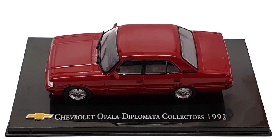 Altaya 1/43 Scale 231121A - 1992 Chevrolet Opala Diplomata Collectors - Red