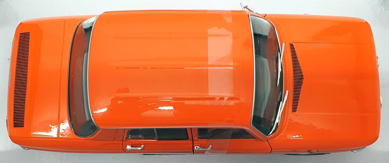 Solido 1/18 - Renault 8 TS 1967 Orange Diecast model car