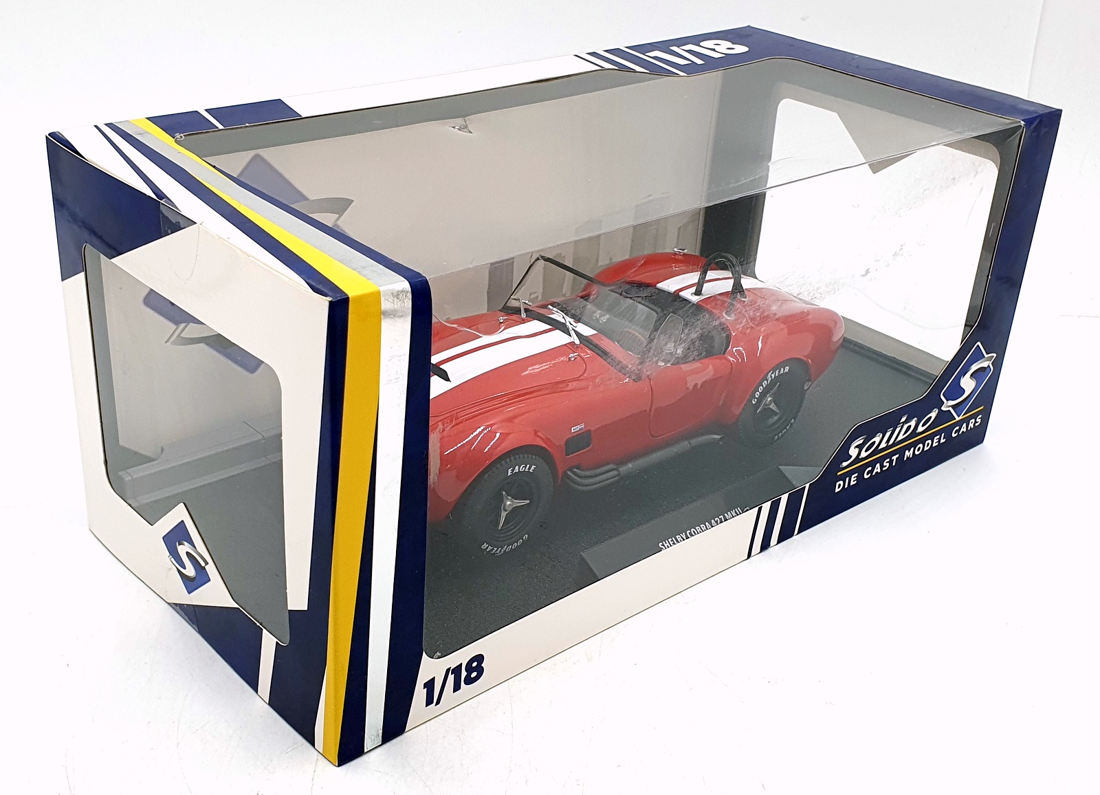 Solido 1/18 Scale Diecast S1804911 - 1965 Shelby Cobra 427 MKII - Red