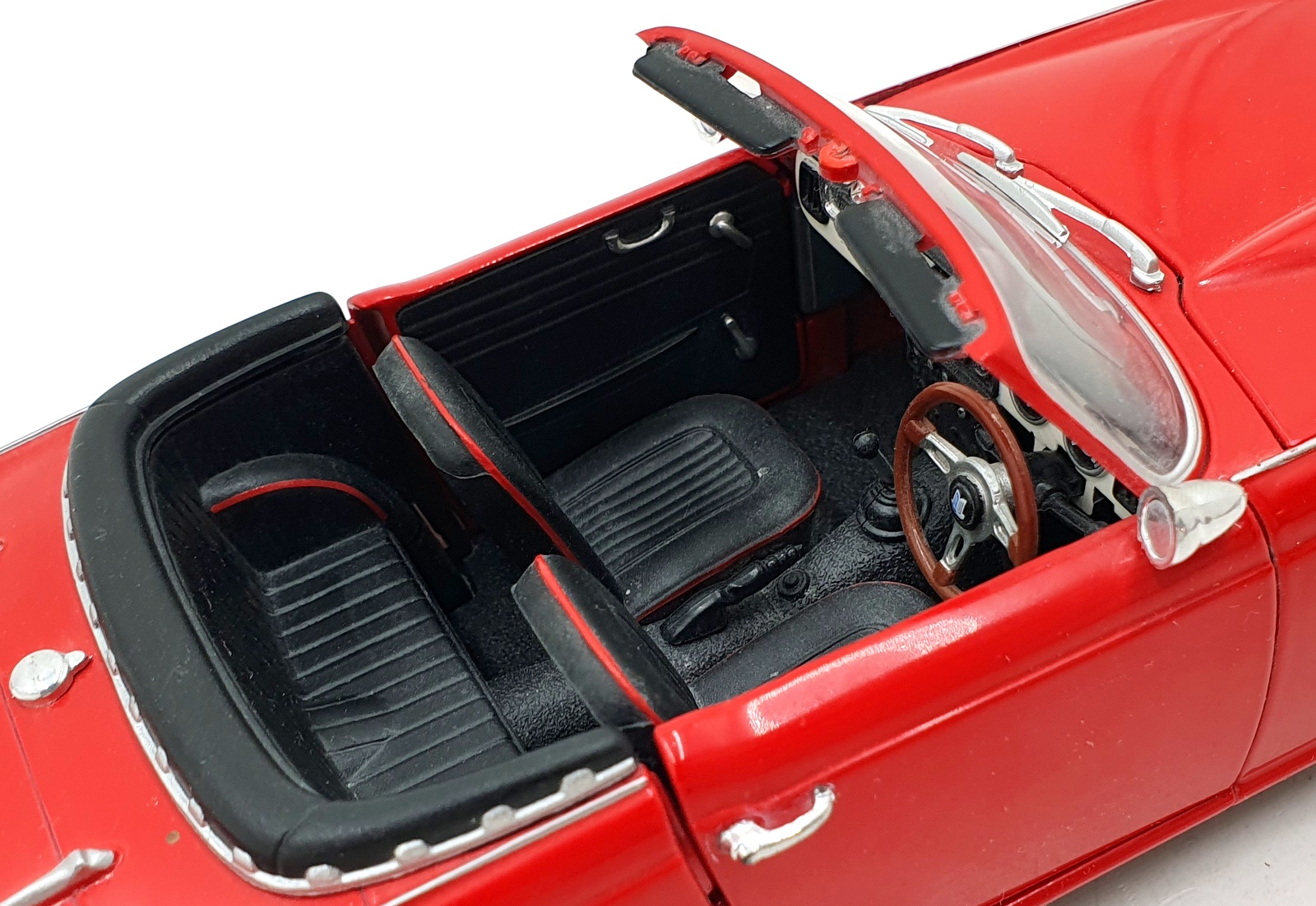 Jadi 1/18 Scale Diecast JM-98092 - Triumph TR4 - Signal Red | eBay