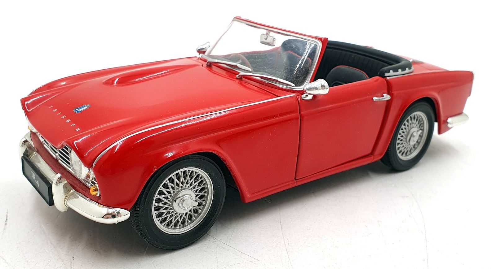 Jadi 1/18 Scale Diecast JM-98092 - Triumph TR4 - Signal Red | eBay