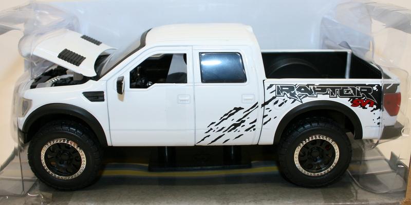 White 2011 Ford F-150 SVT Raptor 1:24 Scale by Jada