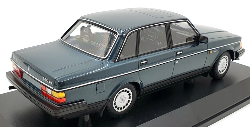 Minichamps 1/18 Scale Diecast 155 171407 - Volvo 240 GL 1986 - Petrol Met Minichamps 1/18 Scale Diecast 155 171407 - Volvo 240 GL 1986 - Petrol Met
