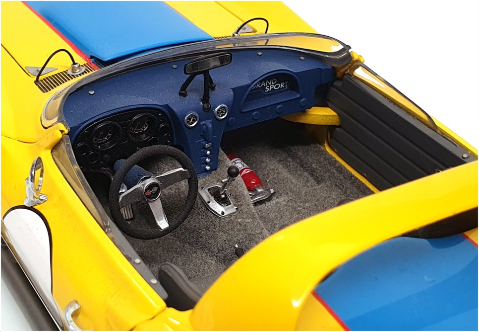 Exoto 1/18 Scale DC21823S - Chevrolet Corvette Grand Sport - Yellow/Blue Exoto 1/18 Scale DC21823S - Chevrolet Corvette Grand Sport - Yellow/Blue