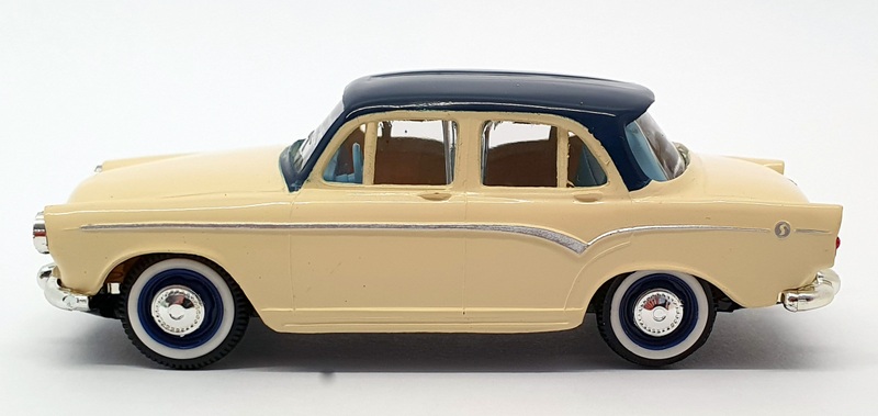 ミニカー NOREV 1/43 Simca Aronde beige Norev A Century Of Cars 1/43 Scale AFR6085 - Simca Aronde P60