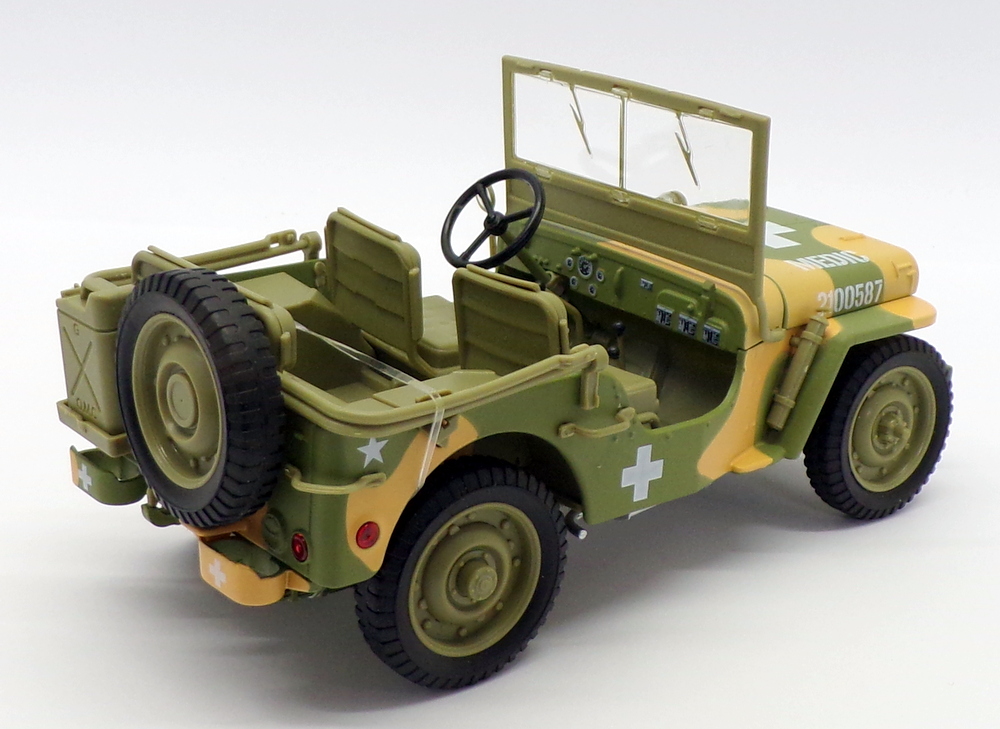 Auto World 1/18 Scale AWML005/12A - WWII Willys MB Jeep - US Army