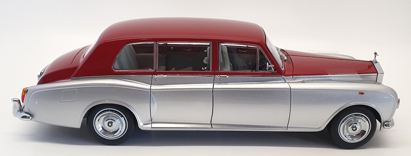 Kyosho 1/18 Scale 08905SR -1968 Rolls Royce Phantom VI - Silver
