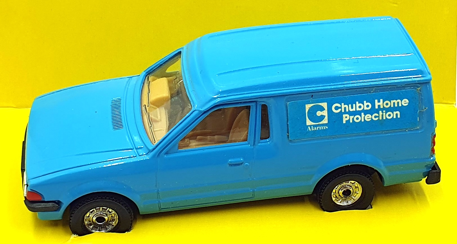 Corgi 12cm Long Diecast 626 - Ford Escort Van - Chubb Fire Cover Corgi 12cm Long Diecast 626 - Ford Escort Van - Chubb Fire Cover