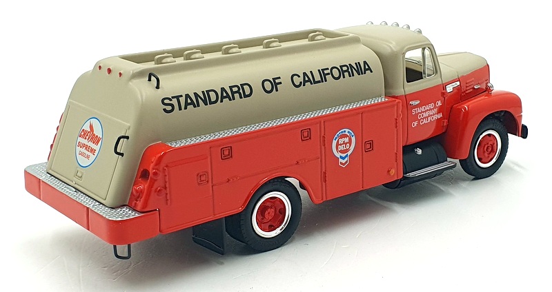 First Gear 1/34 Scale 29-1109 - 1957 International R-190 Fuel Tanker California 