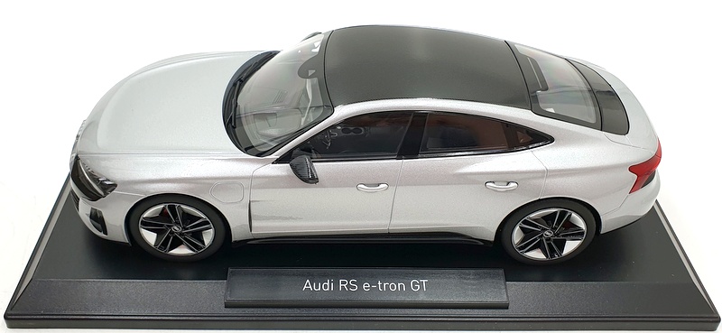 Norev 1/18 Scale Diecast 188381 - Audi RS e-tron GT 2021 - Silver
