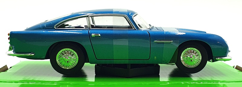 Welly NEX 1/24 Scale Diecast 24101MBU - 1964 Aston Martin DB5 - Met. Lt. Blue Welly NEX 1/24 Scale Diecast 24101MBU - 1964 Aston Martin DB5 - Met. Lt. Blue