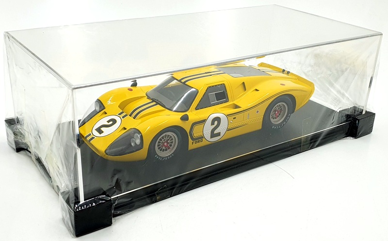 Voiture Miniature de Collection - SPARK 1/18 - FORD GT 40 MKIV - Winner