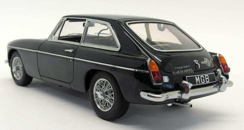 Autoart 1/18 Scale Diecast 76602 - MGB GT Coupe MK2 1969 Racing Green
