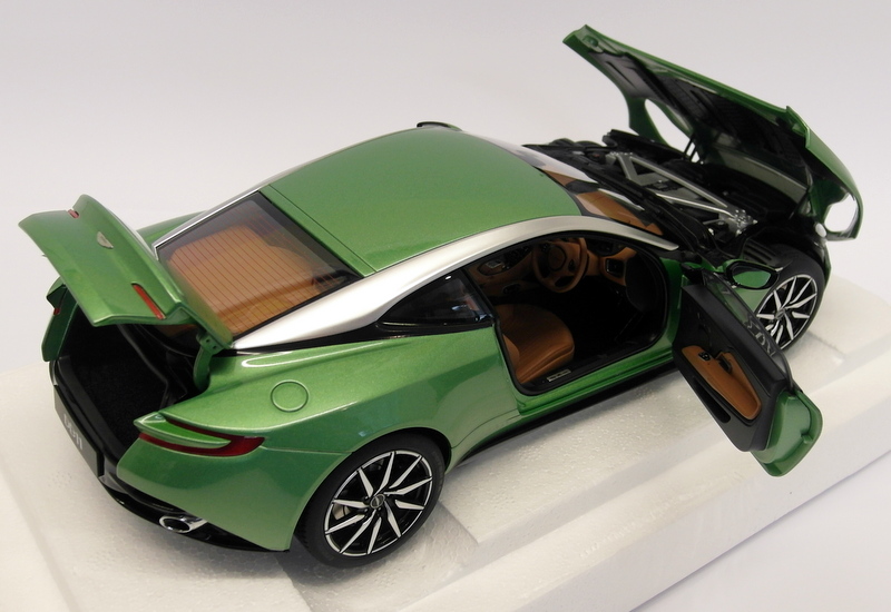 Autoart 1/18 Scale - 70269 Aston Martin DB11 Appletree Green