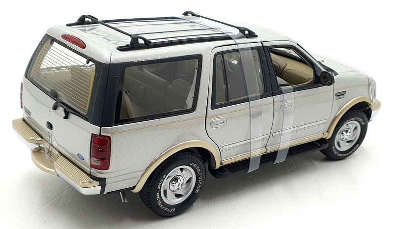 UT Models 1/18 Scale Diecast 22714 Ford Expedition Eddie Bauer Version - Silver